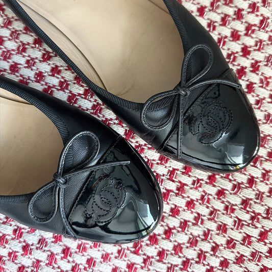 Chanel Black Leather/Patent Ballet Flats