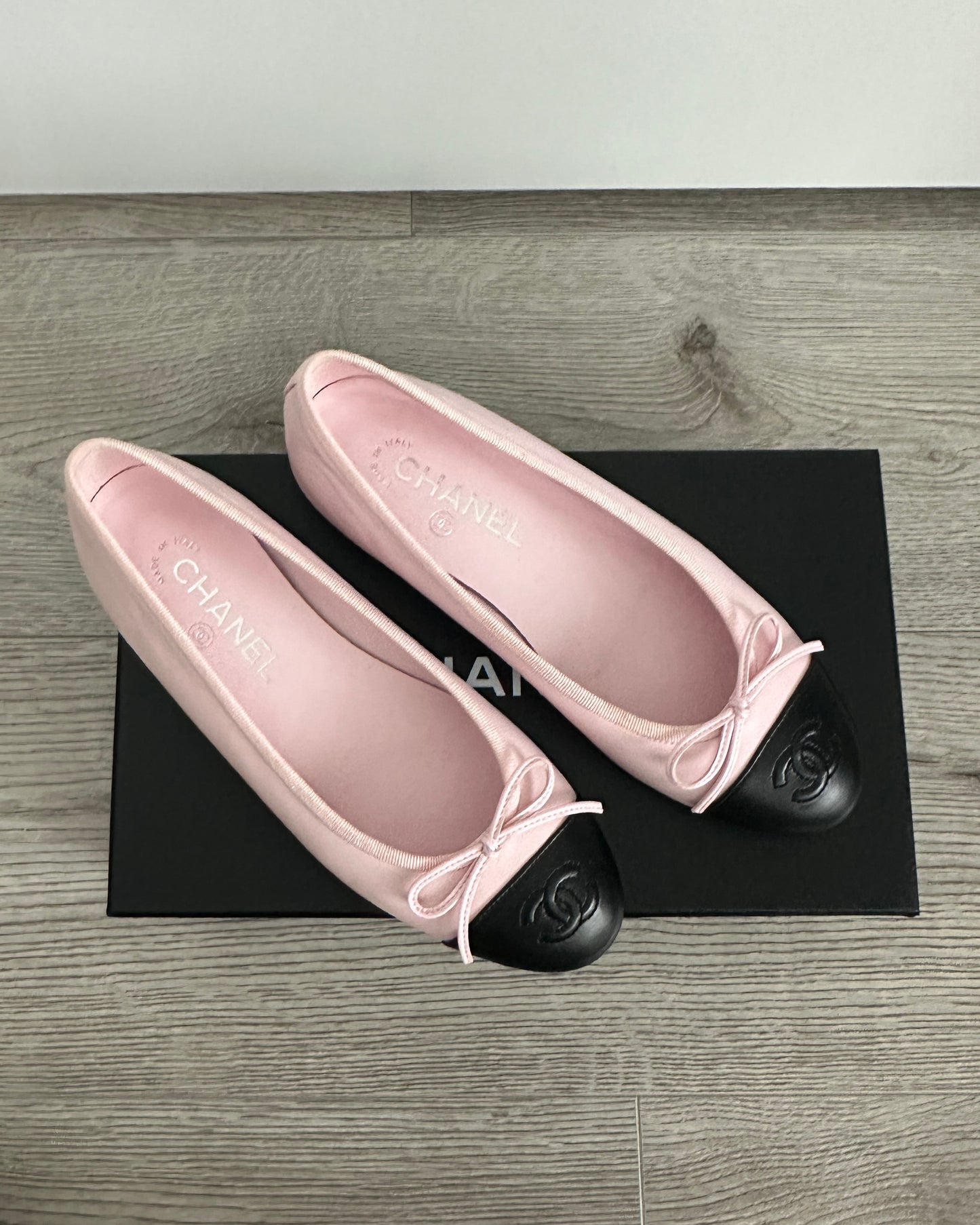 Chanel Ballerina Flats Pink/Black 37.5