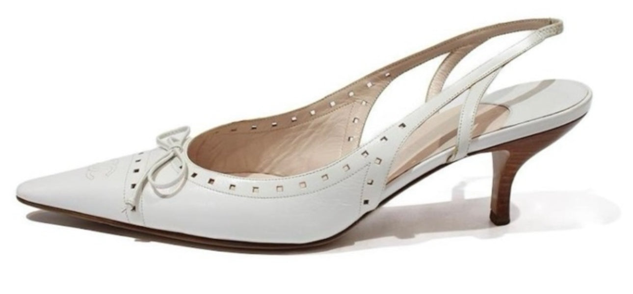 Vintage Chanel Slingbacks in White Leather 37