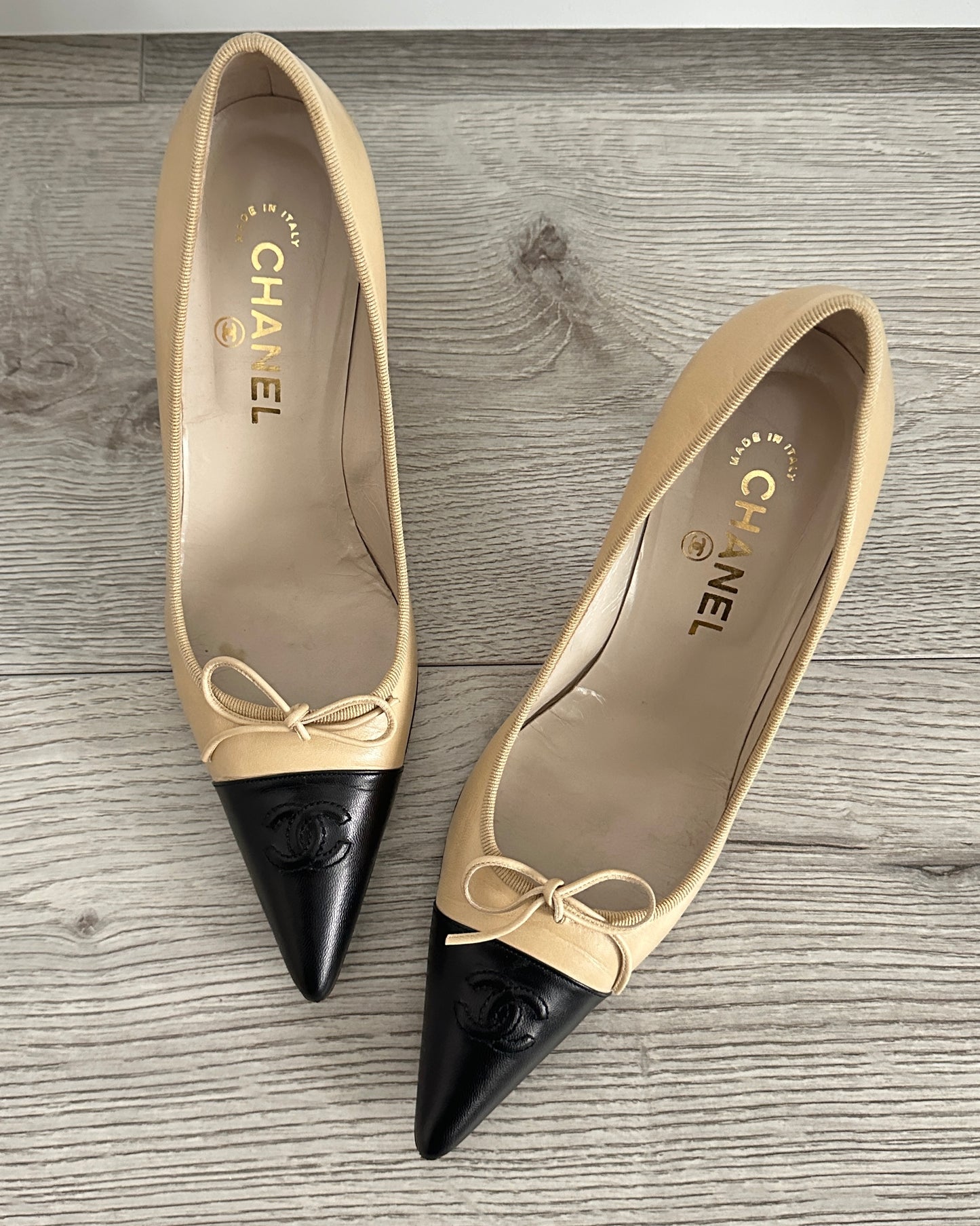 Vintage Chanel Pointed Toe Pumps with CC Logo