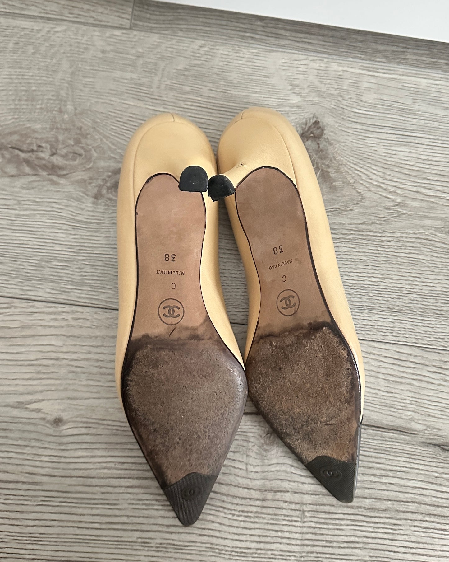 Vintage Chanel Pointed Toe Pumps with CC Logo