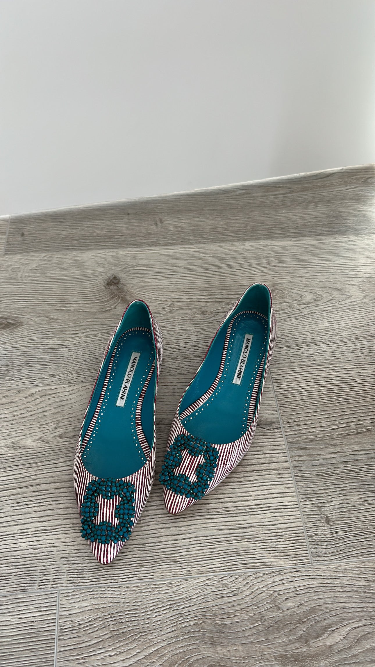 Manolo Blahnik Hangisi Flat