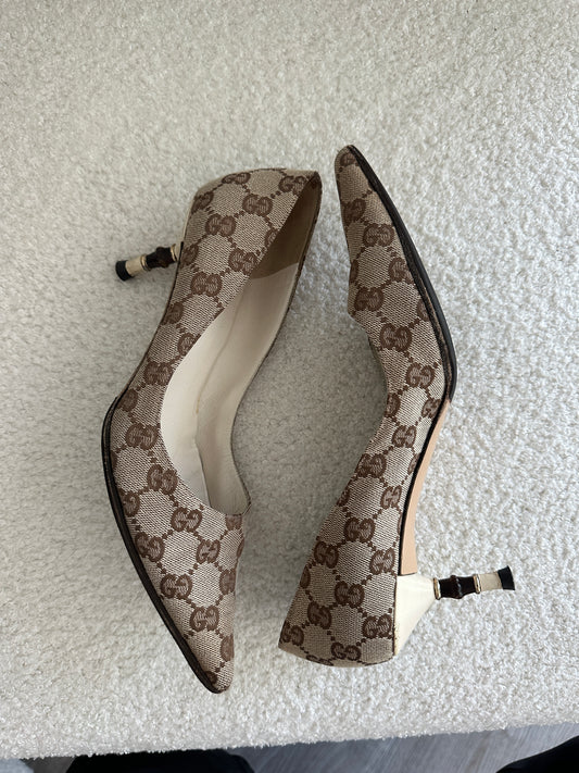 Vintage Gucci Monogram Pumps